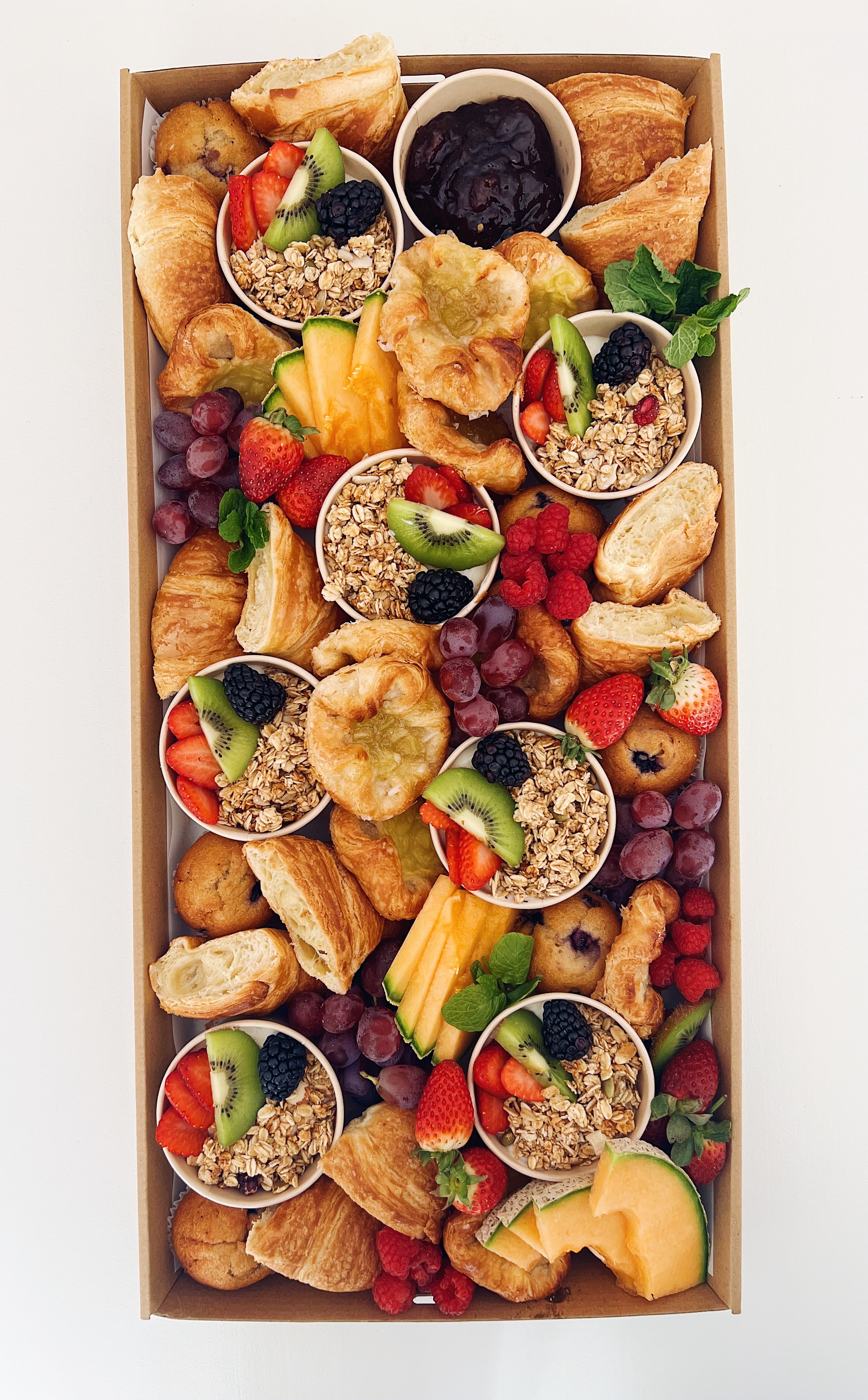 MIDI BRUNCH PLATTER BOX Platters + Blooms