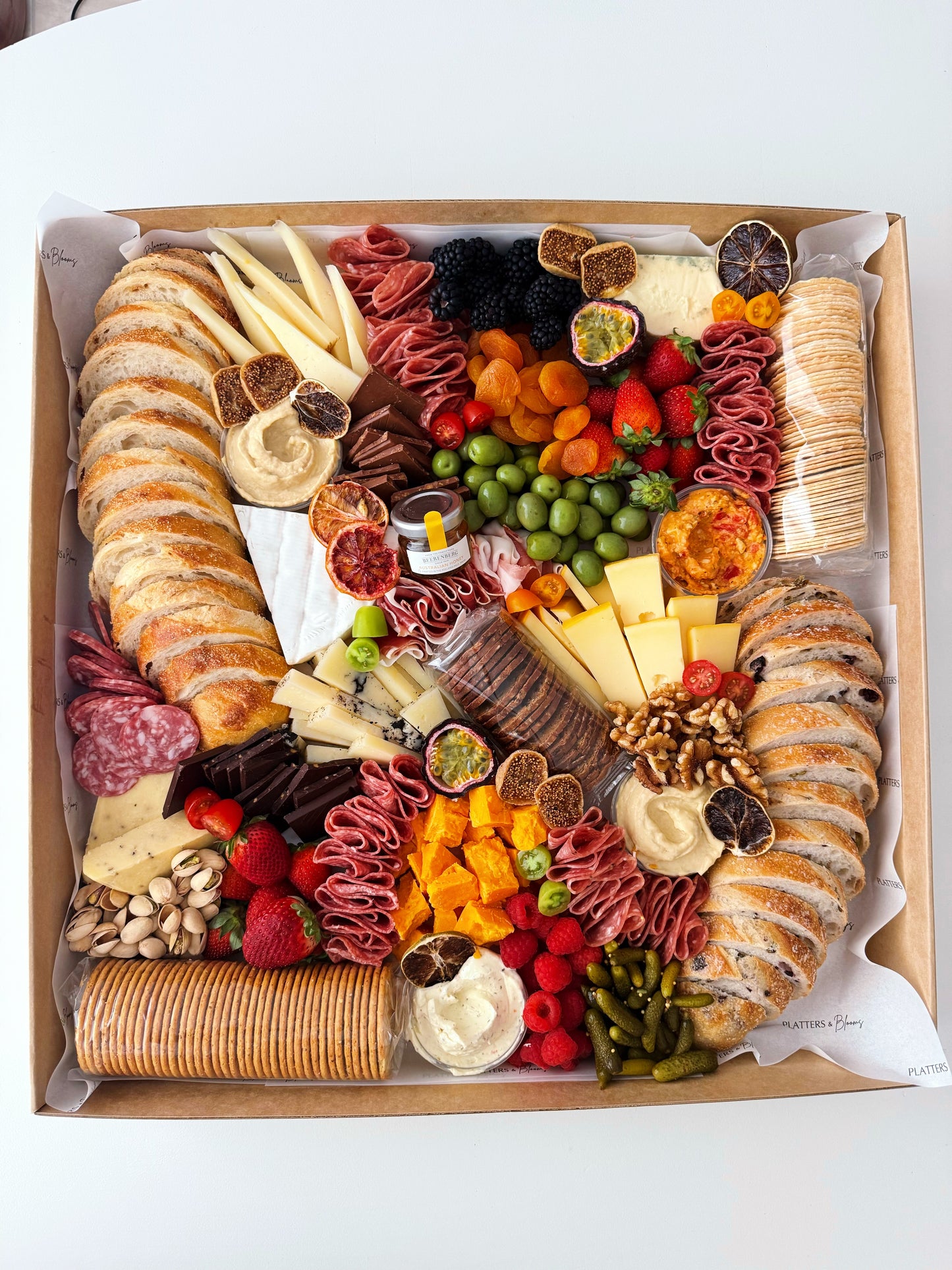 Maxi Graze Box